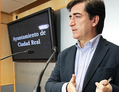 Miguel Ángel Poveda: “Los presupuestos 2015 son realistas, reducen el gasto financiero y garantizan el pago puntual a proveedores”