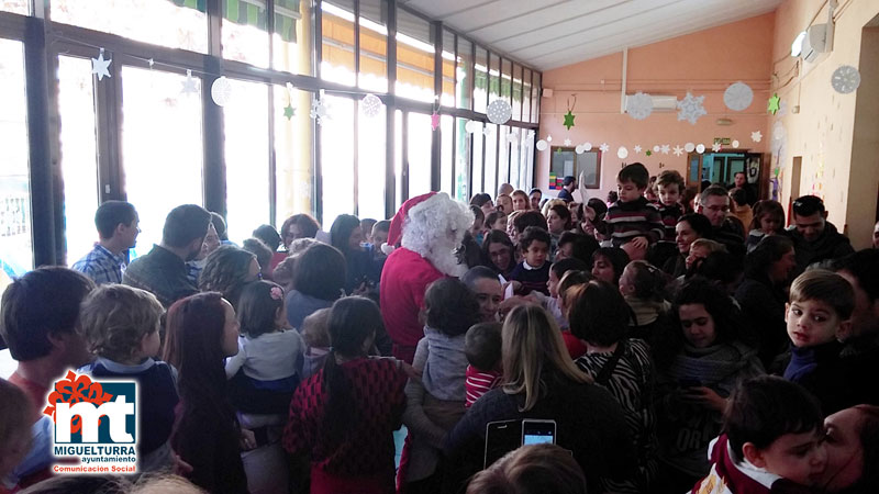 Gran Fiesta de Navidad en la Escuela Infantil Municipal «Pelines» de Miguelturra
