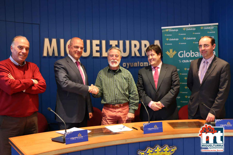 El Ayuntamiento de Miguelturra y Globalcaja firman una refinanciación que beneficiará al consistorio en 134.000 euros