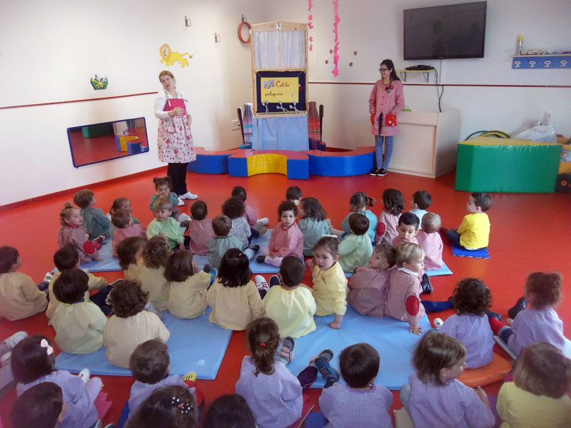 Día del Libro en la Escuela Infantil Municipal Pelines de Miguelturra, con la «Ratita Presumida»