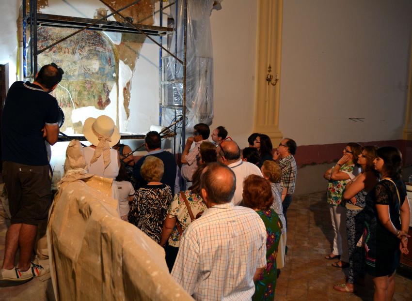 Decenas de visitantes se interesaron por la virgen “de rostro dulce” de las pinturas del siglo XVI descubiertas en la Ermita de la Purísima de Torralba