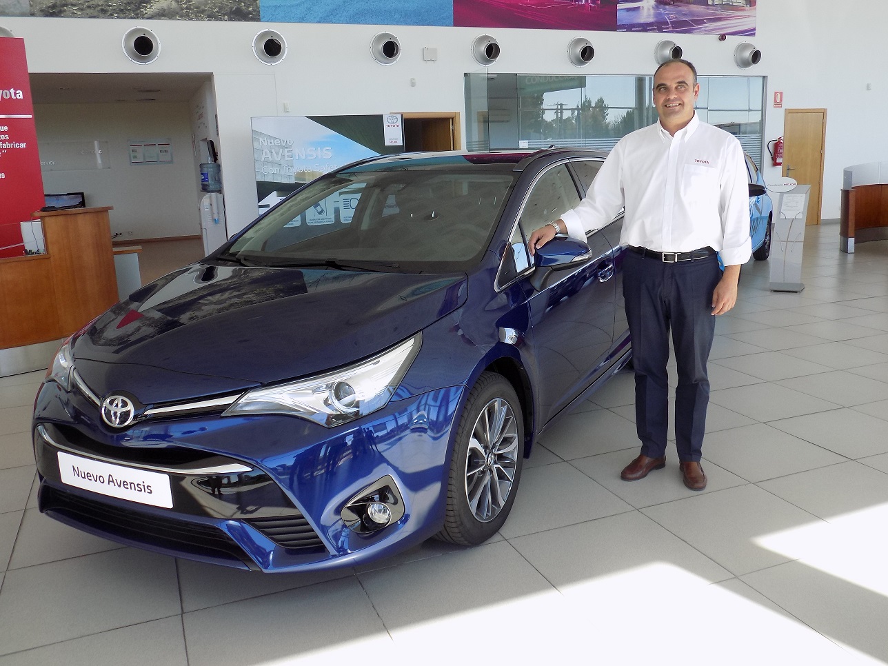 Nuevo Toyota Avensis 2015: más atractivo y dinámico
