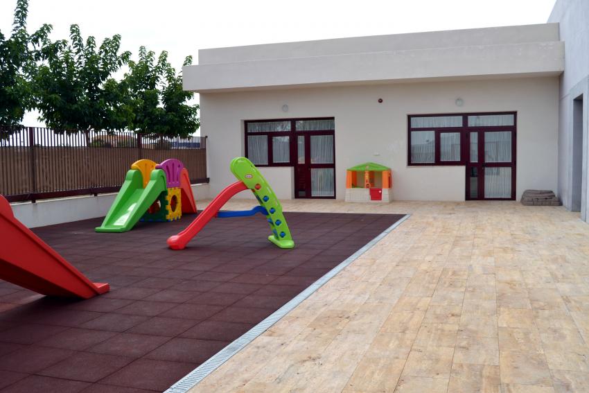 La Guardería Municipal de Carrión de Calatrava abre la inscripción con nuevos juegos infantiles, para incrementar la seguridad