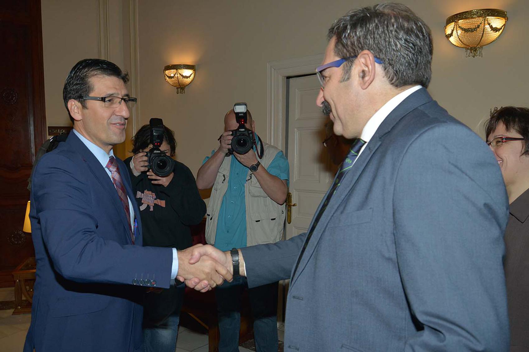 Diputación y Sanidad se emplazan al 1 de enero para hablar del paso del psiquiátrico a la Junta