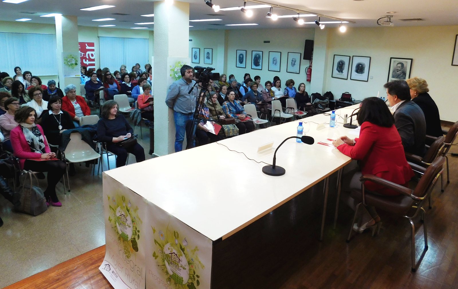 AMFAR forma a las mujeres rurales de Daimiel sobre emprendimiento