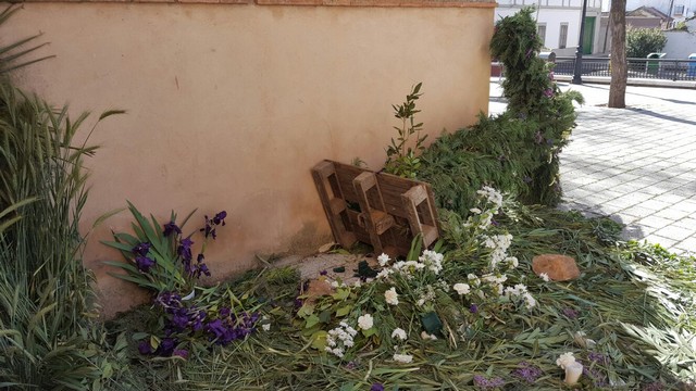 Destrozan la Cruz de Mayo instalada junto a la Iglesia de Las Casas