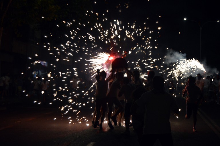 PANDORGA_TOROS_DE_FUEGO