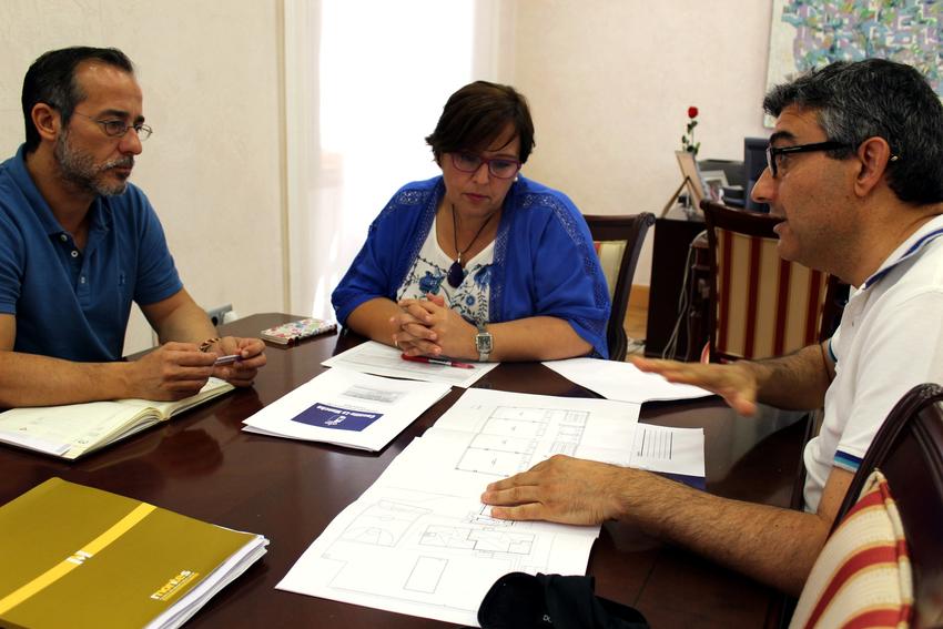 El Gobierno de Castilla-La Mancha traslada al alcalde de Poblete la prioridad de ampliar el CEIP ‘La Alameda’ en la presente legislatura