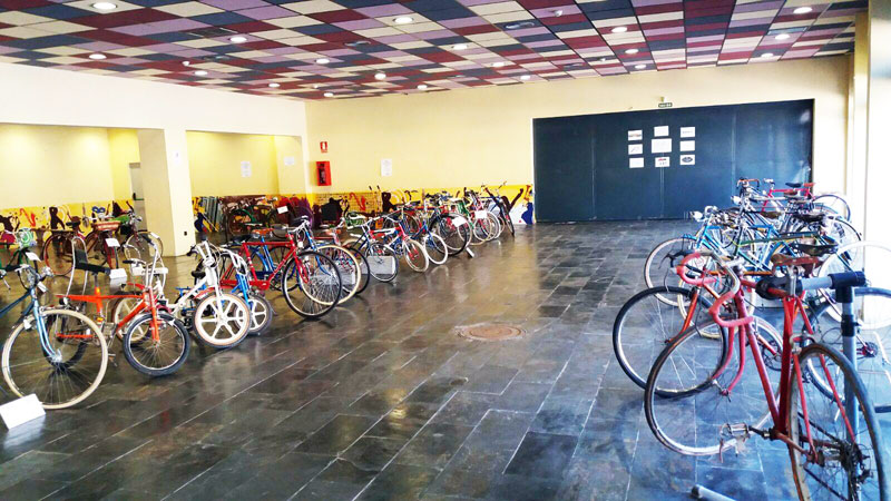 Más de 75 bicicletas antiguas presentes en el Quinto Encuentro de Bicicletas Clásicas Villa Miguelturra