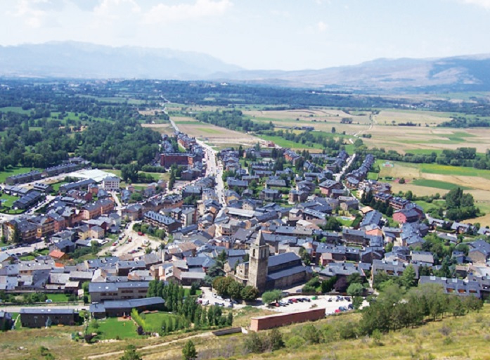 Llivia, el pueblo español situado en Francia