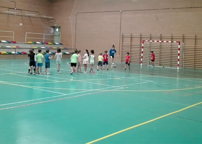 35 niños disfrutarán todo el verano del Campus Deportivo en Torralba de Calatrava