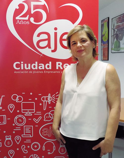 Juana Mellado Nieto: “Son 25 años de lucha y éxitos en AJE en el que se ha vivido cada proyecto como propio”