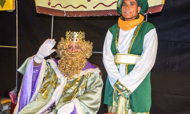 La magia y la ilusión de SSMM los Reyes Magos de Oriente hicieron brillar la noche más mágica del año en Pozuelo de Calatrava