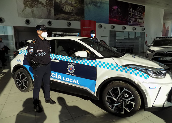 Tresa Motor hace entrega de seis flamantes SUV Toyota Hybrid al Ayuntamiento de Ciudad Real para modernizar la flota de la Policía Local