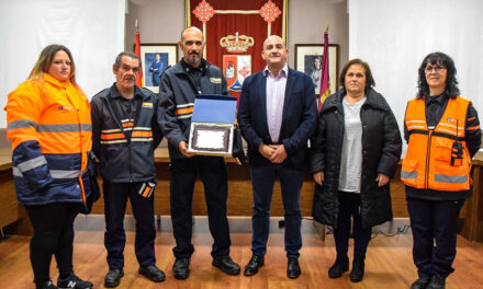Homenaje del Ayuntamiento de Pozuelo de Calatrava a la Agrupación de Voluntarios de Protección Civil de la localidad