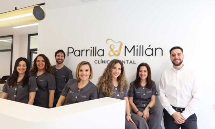 Calidad profesional en la nueva clínica dental Parrilla&Millán en calle San Francisco esquina con Ciruela
