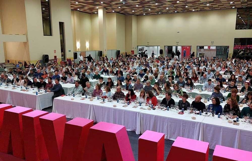 <strong>La «Cultura del vino» volvió a Miguelturra con una cata de vino solidaria que congregó a más de cuatrocientas personas</strong>