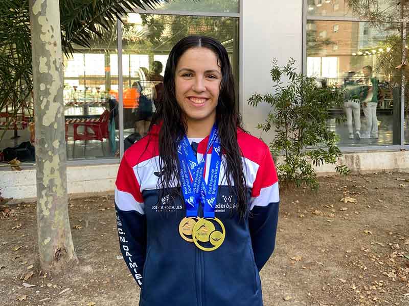 Laura Cabanes, campeona de España en 200 estilos