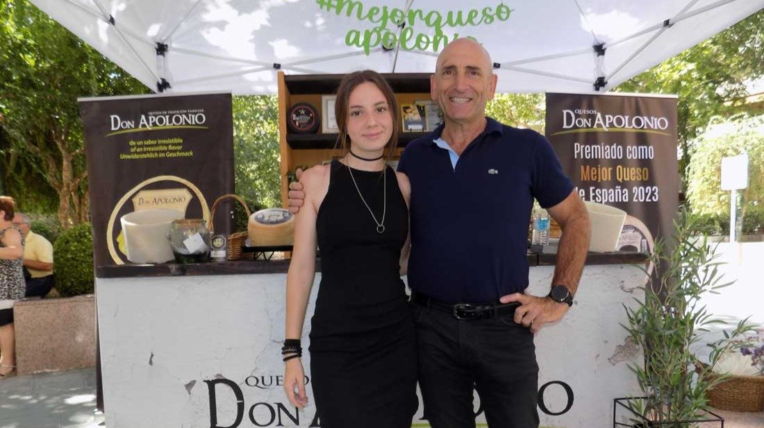 Degustación gratuita del mejor queso de España 2023, Don Apolonio Añejo Reserva, en la plaza del Pilar