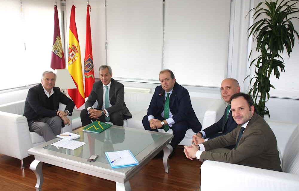 Eurocaja Rural traslada al alcalde de Ciudad Real su estrecha cooperación en beneficio del desarrollo económico y social