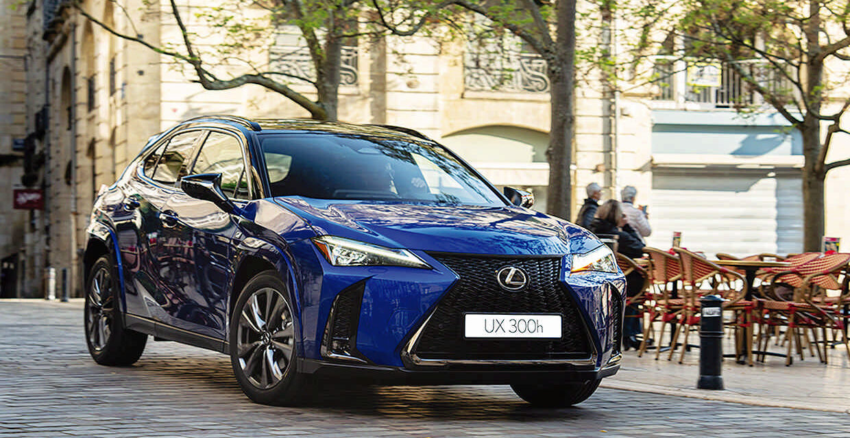 Nuevo Lexus UX 300h: más potencia total y mayor confort al volante