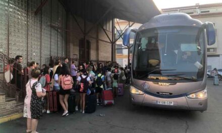 50 niños y niñas de Daimiel participan en el campamento infantil en Brazatortas