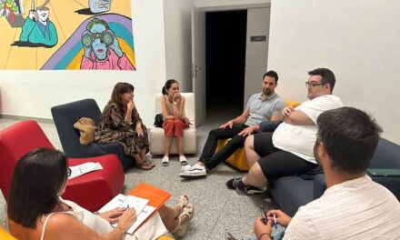 La mesa de la juventud conoce las propuestas de la concejalía para este otoño