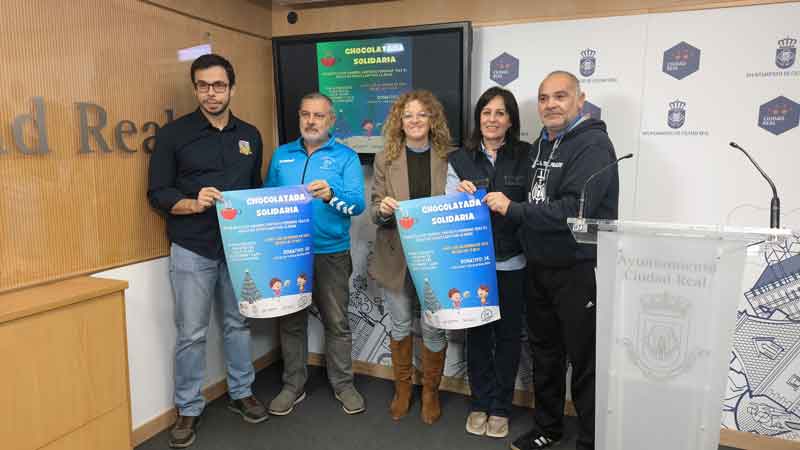 El balonmano de Ciudad Real muestra su cara más solidaria con la DANA