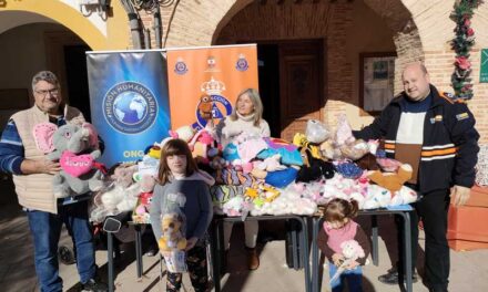 Carrión de Calatrava recoge peluches y juguetes para los niños afectados por la DANA en Valencia