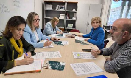 Las concejalías de Educación y Servicios Sociales reactivan la Comisión Local de Absentismo