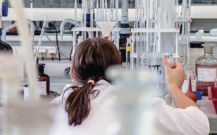 120 años de Farmacéuticas, Innovación y Ciencia