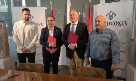 El Ayuntamiento de Ciudad Real refuerza su compromiso con el deporte apoyando al BM Caserío con un importante apoyo económico