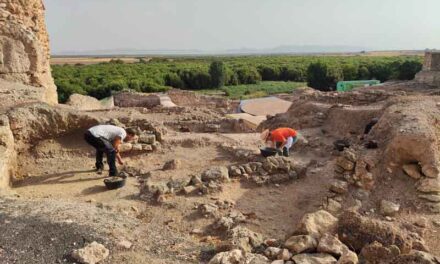 Las excavaciones en Calatrava la Vieja se centran este año en el estudio de estructuras emirales y cerámicas vidriadas