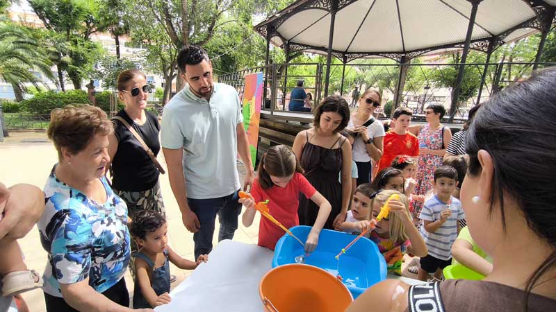 Continúan las actividades de la “Miniferia” en los Jardines del Prado