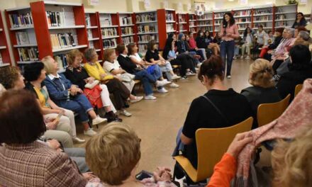 Los clubes de lectura adelantan la celebración del Día de las Bibliotecas