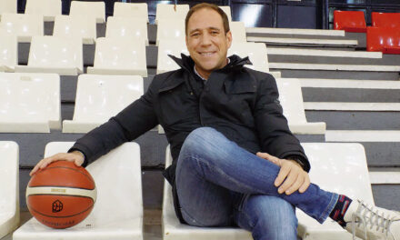Emilio Pérez Pizarro, árbitro profesional de baloncesto