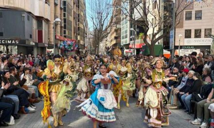 “Los Perchas” Arlequín de oro en el “Domingo de Piñata” de Ciudad Real