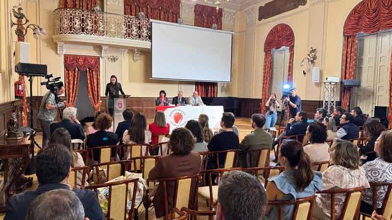El alcalde de Ciudad Real ensalza el trabajo “imprescindible” de los farmacéuticos