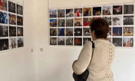 Más de 2.500 personas visitan la IX Exposición de Fotografía de Ayer&hoy