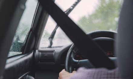 ¿Qué ocurre si conduzco un coche sin estar en el seguro?