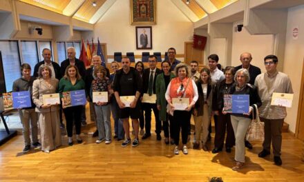 El Ayuntamiento reconoce la labor de quienes engrandecen las tradiciones de Ciudad Real