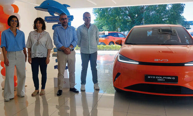 Autos Carretero Tech impulsa la movilidad sostenible con la llegada del nuevo BYD Dolphing G DM-i