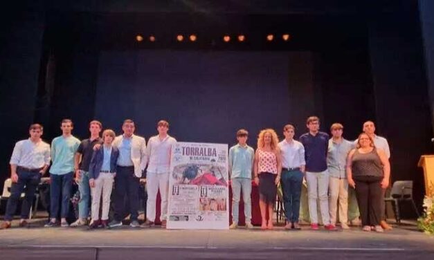 Torralba presenta un buen cartel de la Feria Taurina 2026 ante un concurrido Patio de Comedias