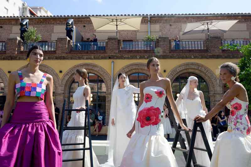 Carmen Alba reivindica la artesanía y la identidad de Castilla-La Mancha en la Mercedes-Benz Fashion Week Madrid con ‘Manos de Aire’