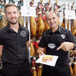 Cafetería de Nico Jamones (Ciudad Real). Buen jamón, pan recién hecho y rico café, punto